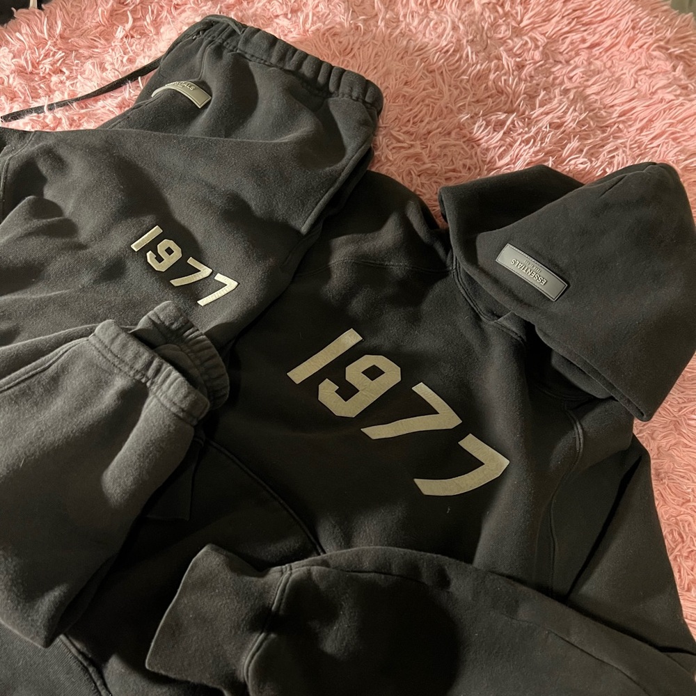 Essentials sweatsuit